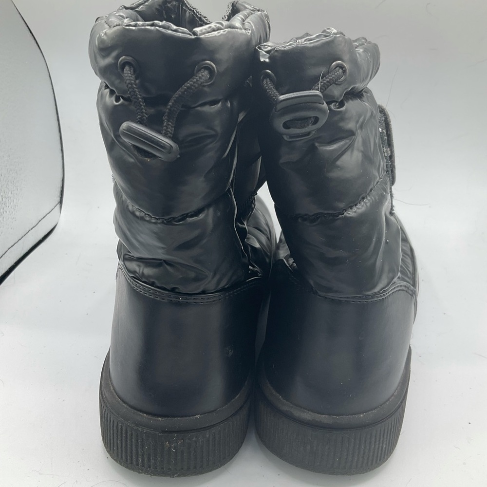 “OLANG” WITH INTEGRATED ICE GRIPS  Black Winter Ankle Boot. - Picture 4 of 15